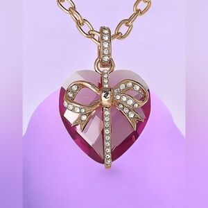 Juicy Couture Gold Tone Womens Pink Crystal Alloy Bow Heart 18" Pendant Necklace